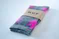 /products/huf-gris-rosa/